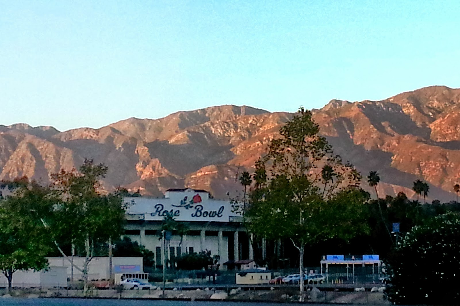 Trail Run LA Rose Bowl Trail Running Loop