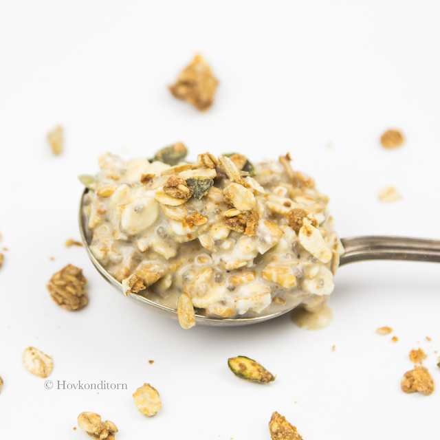 Overnight Peanut Butter Granola Oats