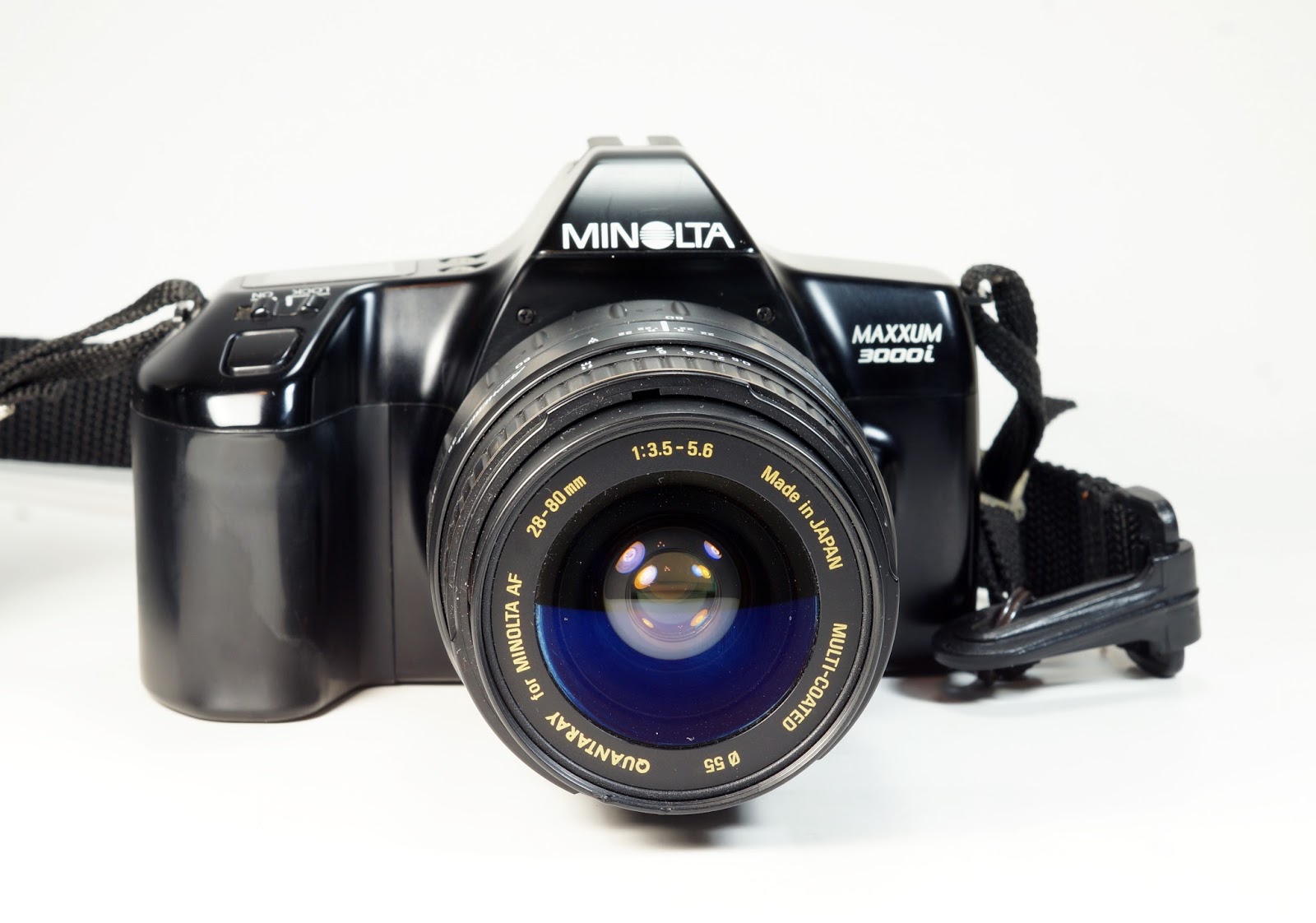 Minolta Maxxum 3000i 35mm SLR Film Camera Quantaray 28-80mm Lens & D