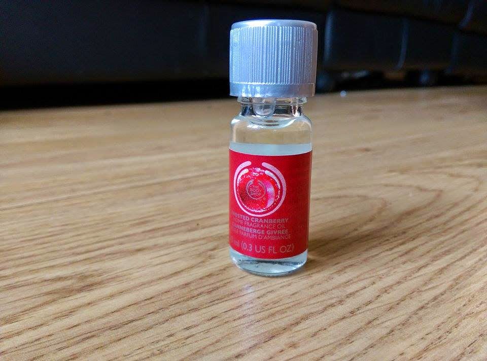 The Body Shop " Frosted Cranberry " fragrance oil amyjaneoldfield