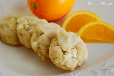 Orange Creamsicle Cookies are warm and soft cookies filled with white chocolate chips and amazing orange flavor. Life-in-the-Lofthouse.com