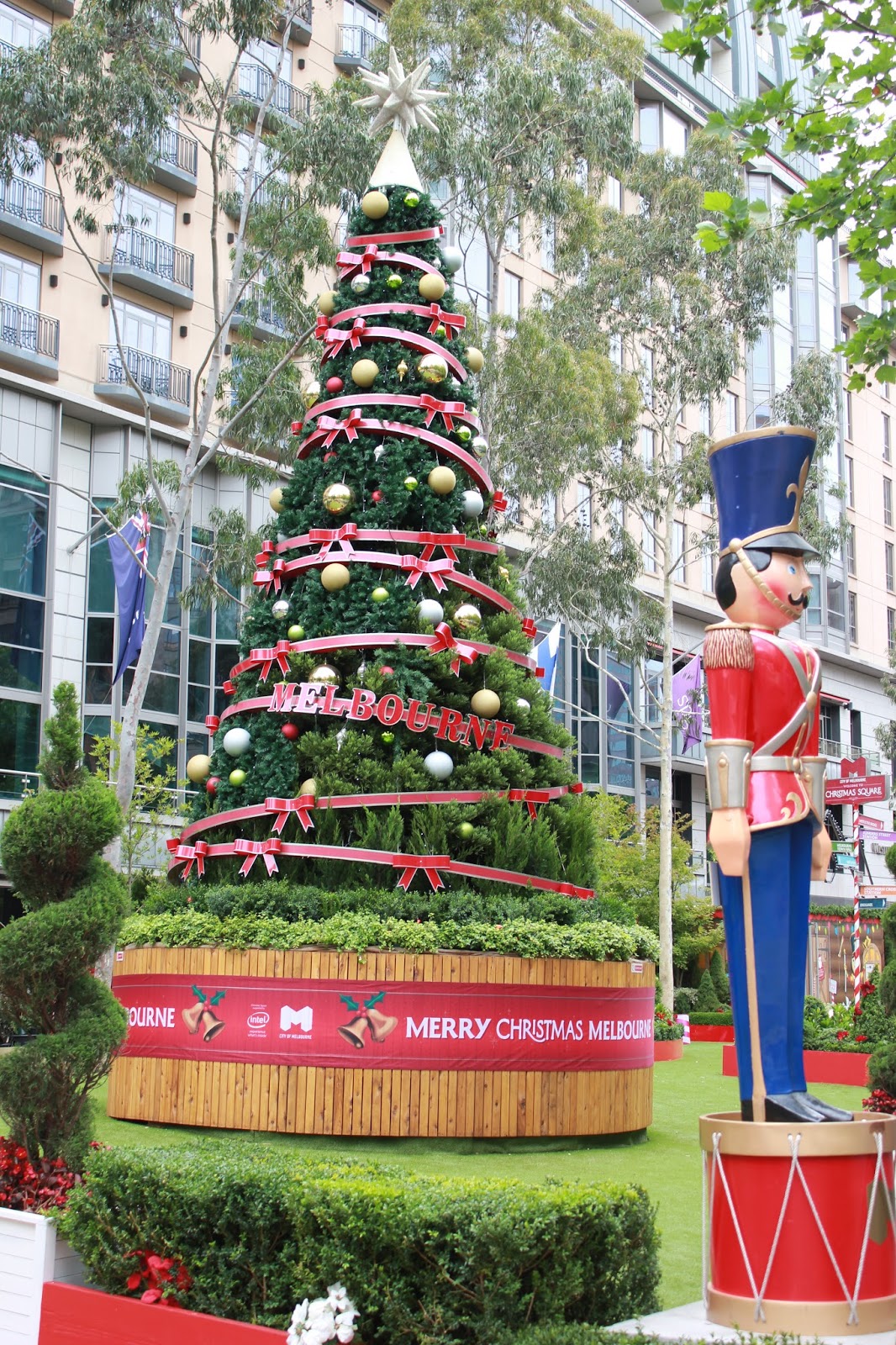 Quilter on the hill Merry Christmas from Melbourne