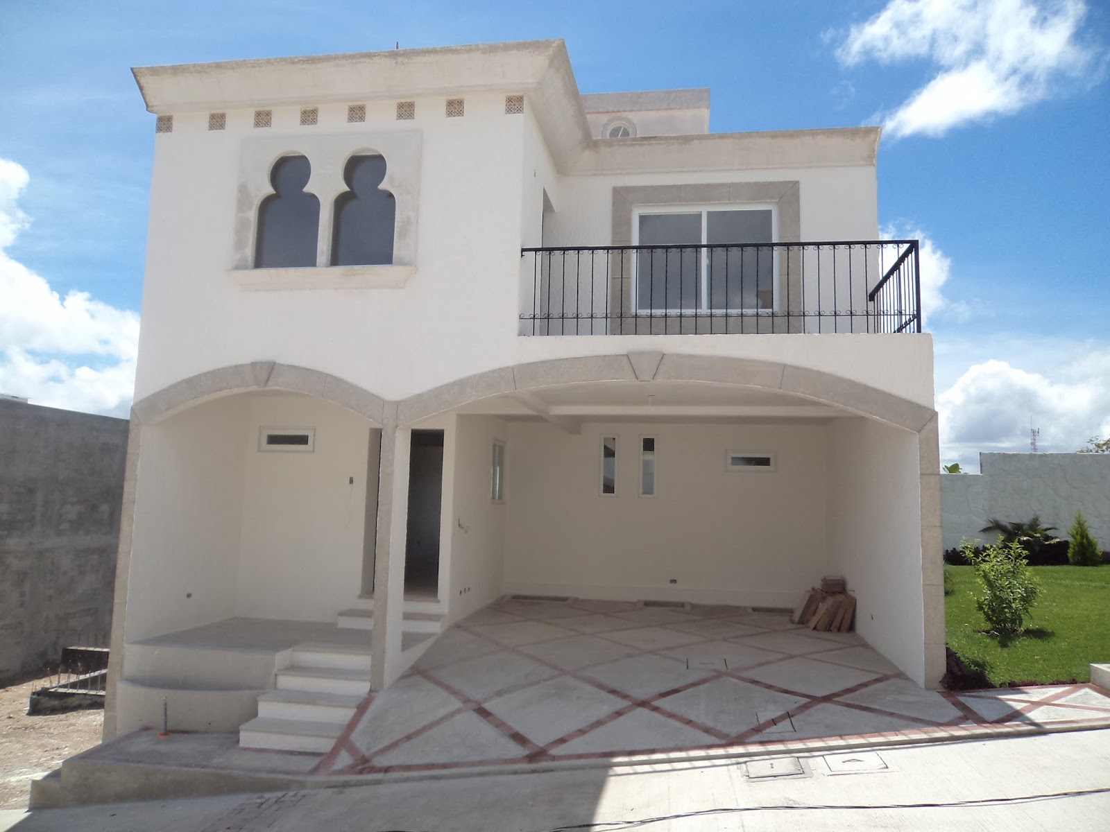 CITYMAX LATINOAMERICA HERMOSA CASA EN VENTA EN RESIDENCIAL EN CIUDAD