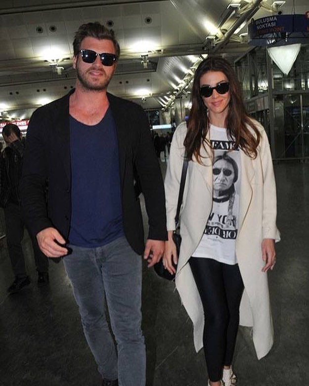 جديد الفن العربي مصممة الازياء باشاك ترفع اجرتها للعمل مع طاقم مسلسل جرائم صغيرة