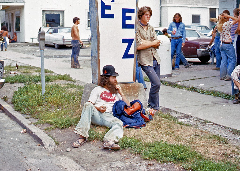 Cool Pictures of Fans at 1973 Summer Jam Rock Festival at Watkins Glen