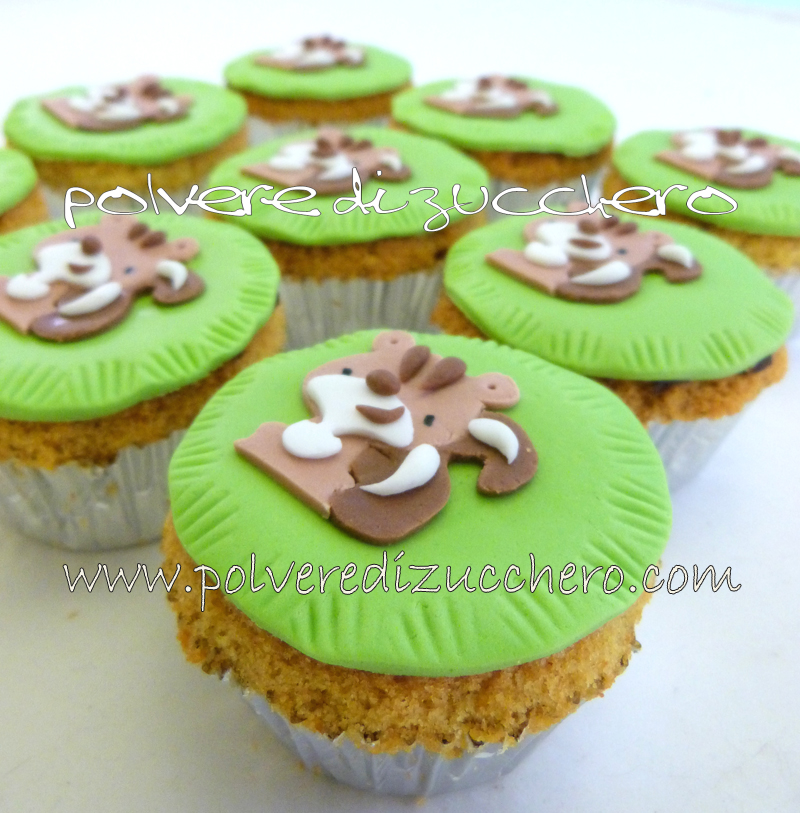 Stampo Silicone Cappello Fondant - Decorazione Torte Con Papillon E Baffi