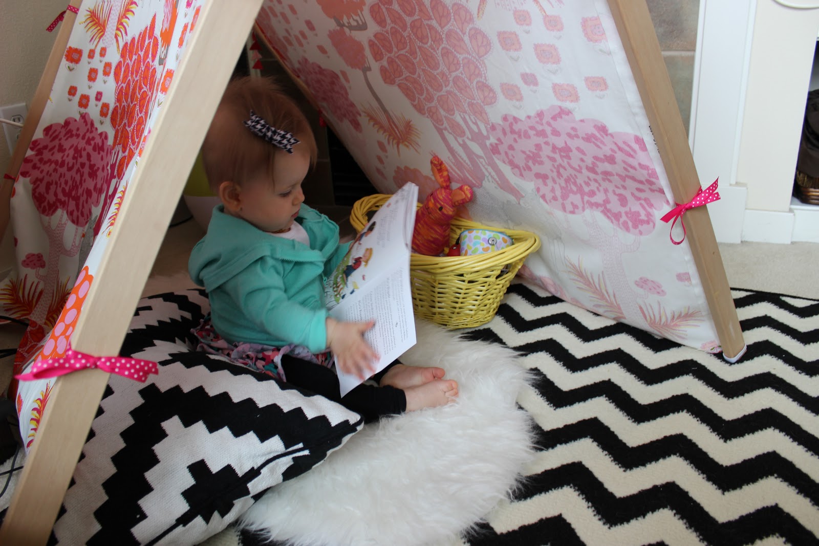 We G Three: Finished: DIY Play Tent