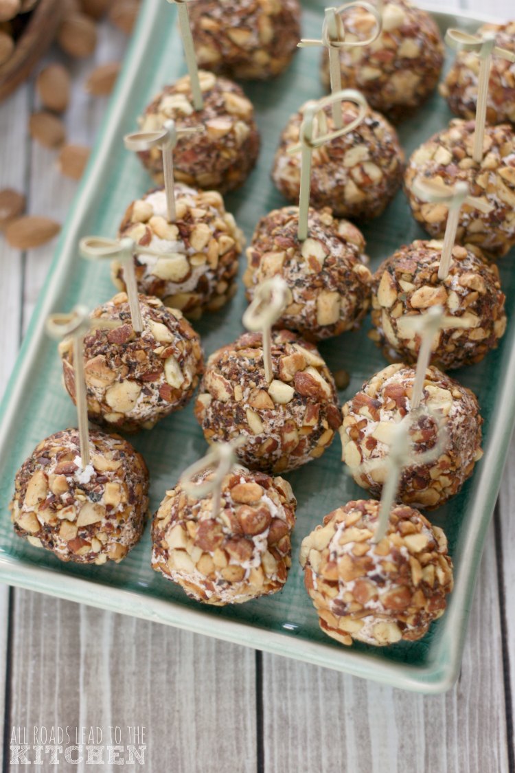  Herbed Almond Encrusted Goat Cheese Bites | #CelebrateAlmonds