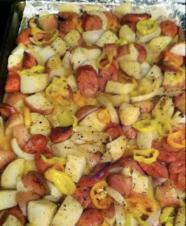 Oven-roasted Sausages, Potatoes, and Peppers 