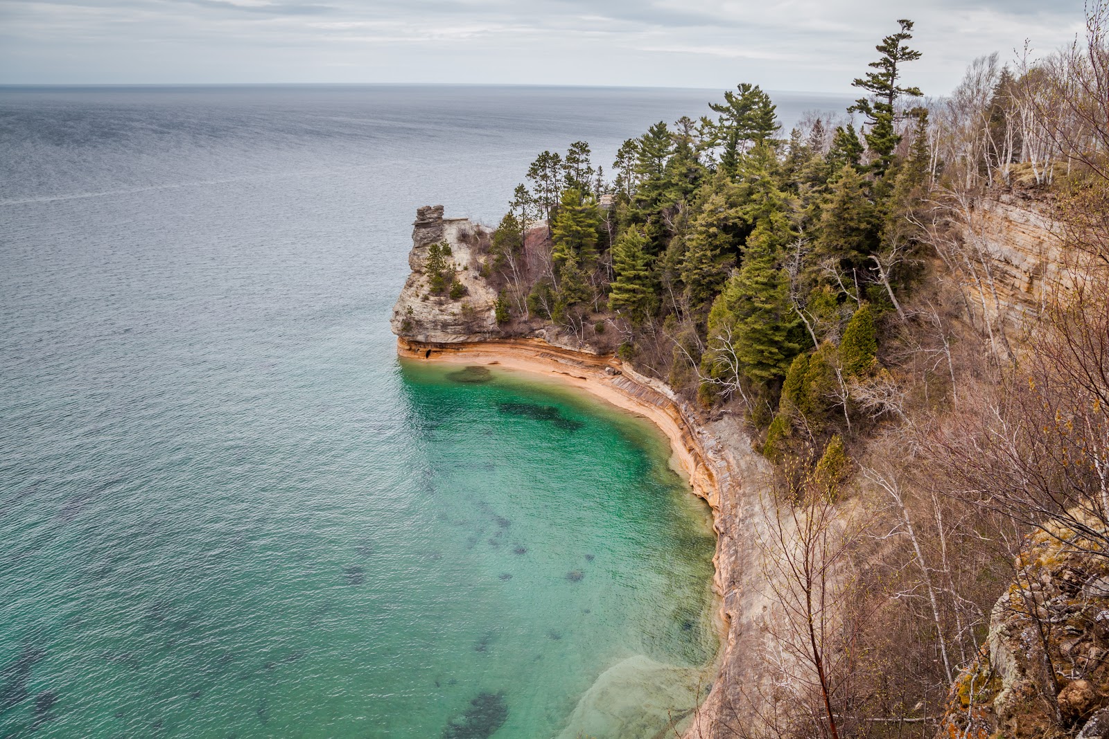 6 Best Things To Do At Pictured Rocks National Lakeshore Explore the