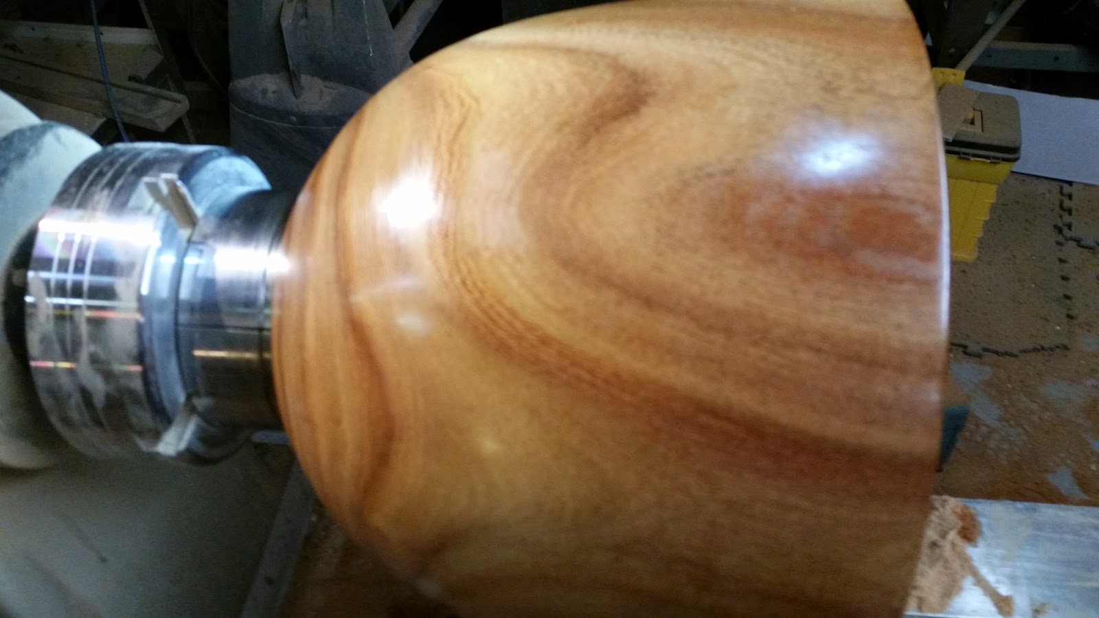 Experiment in turning wet wood, finishing while wet.