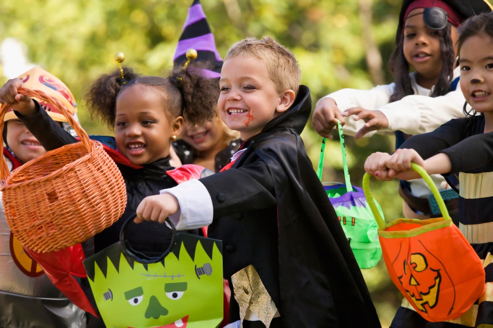 Waunablog Village Wide Trick or Treating