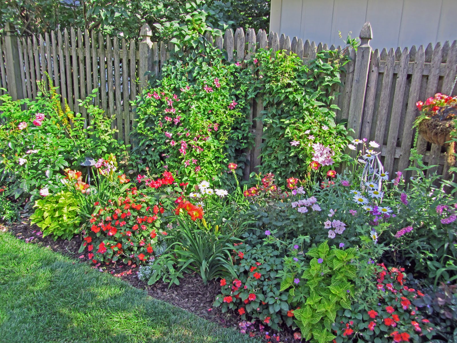 Gatsbys Gardens: Heatwave