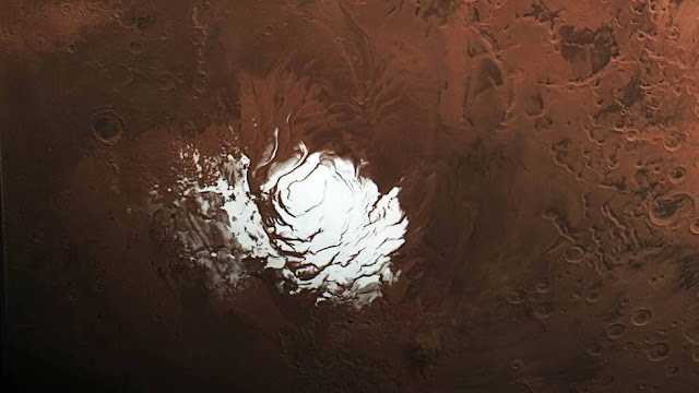 Agua en Marte no asegura existencia de vida: investigadores