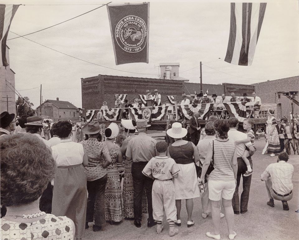 Roberts Illinois History 1972 Roberts Centennial Celebration | roberts illinois history 1972 roberts centennial celebration Roberts Illinois History 1972 Roberts Centennial Celebration | roberts illinois history 1972 roberts centennial celebration