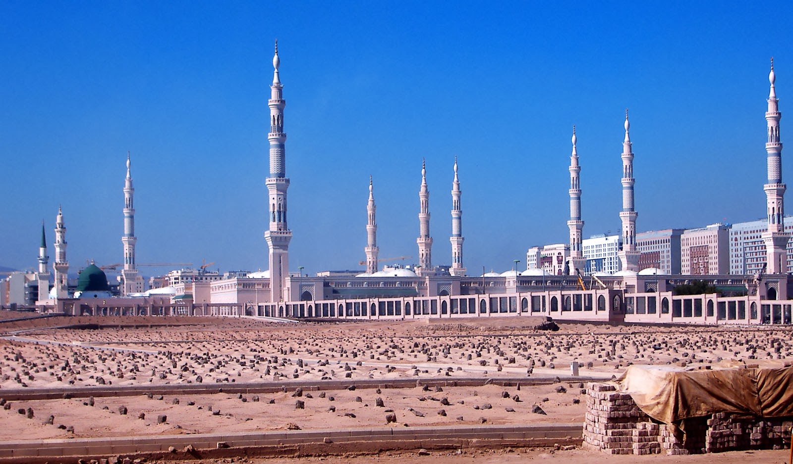 13 Tempat Wisata di Saudi Arabia yang Populer Membuka Mata