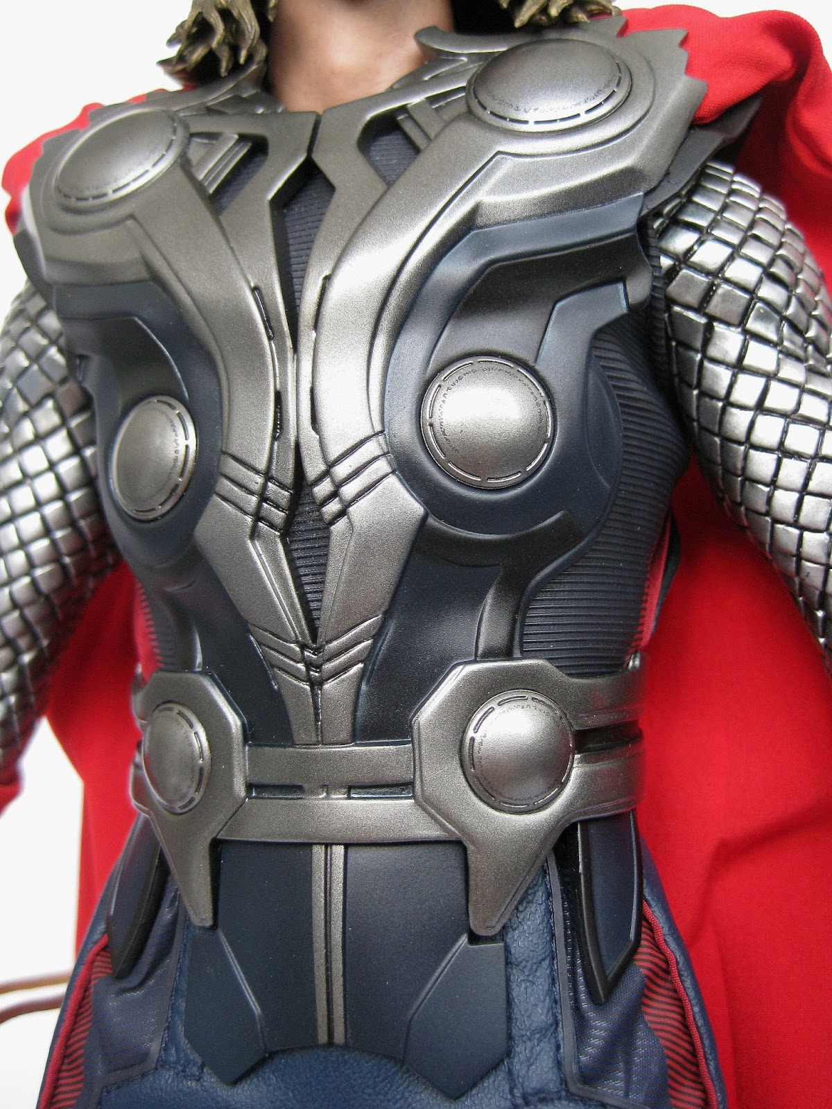 deSMOnd Collection Hot Toys "Thor" in The Avengers Pt.2