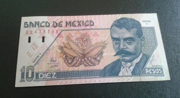 Sí tienes aún los billetes de 10 pesos, puedes ir al banco y cambiarlos, así lo confirma el Banco de México Sí tienes aún los billetes de 10 pesos, puedes ir al banco y cambiarlos, así lo confirma el Banco de México