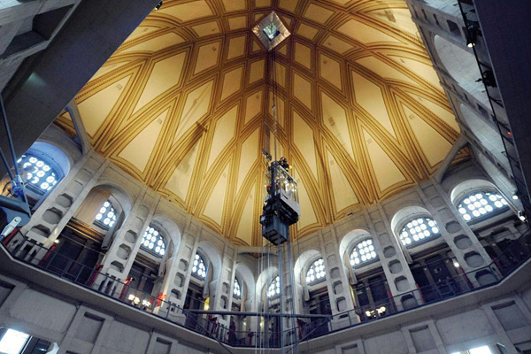 LIVE WITH ART: Mole Antonelliana