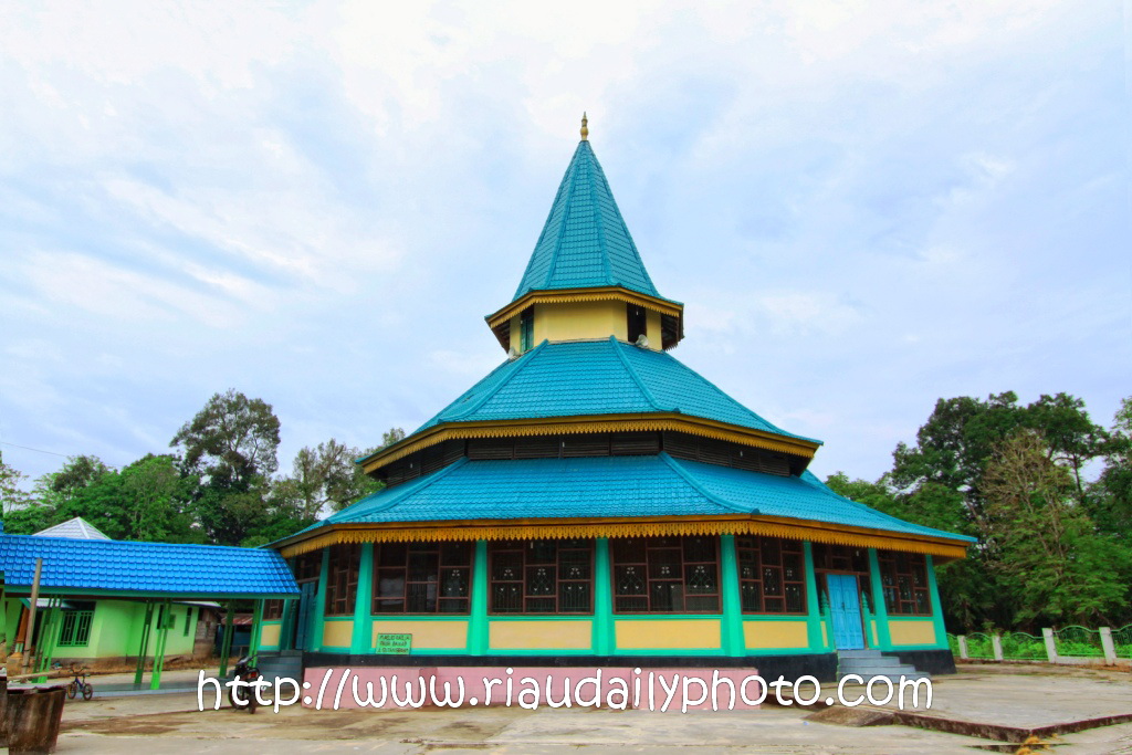 MESJID RAJA PERANAP | RIAU DAILY PHOTO