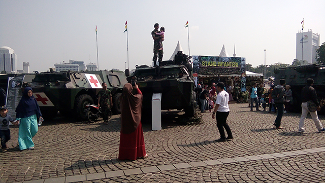 Pameran Senjata (Alutsista) dari TNI dan Polri di silang Monas