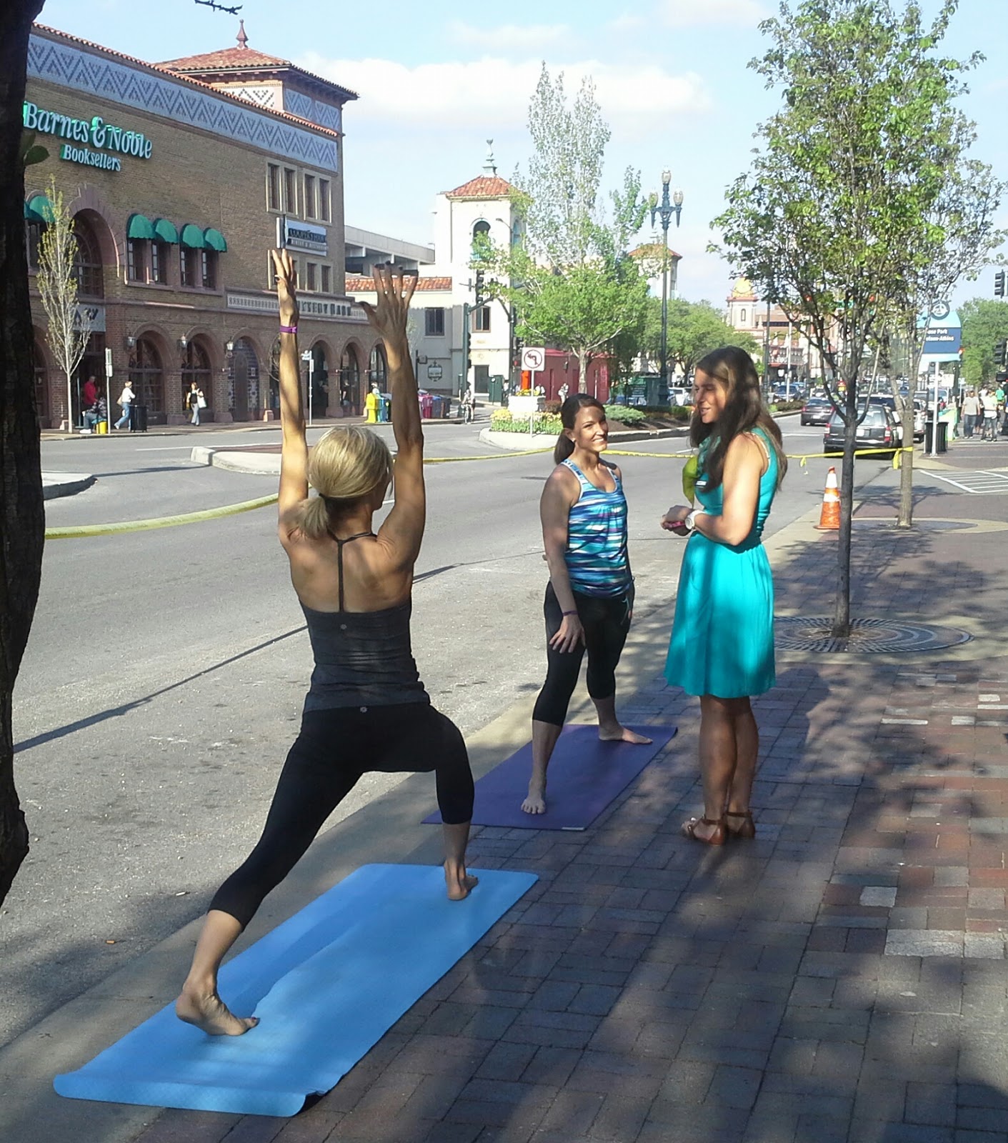Tony S Kansas City Tkc Breaking News White Women Yoga Flash Mob On