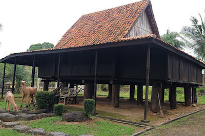 rumah adat ulu sumatra selatan rumah adat ulu sumatra selatan