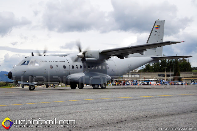 Este avión un CASA CN-235 con matrícula FAC1261 de la Fuerza Aérea Colombiana se precipitó a tierra luego de reportar fallas mecánicas y congelamiento de sus turbinas, según reportes iniciales.