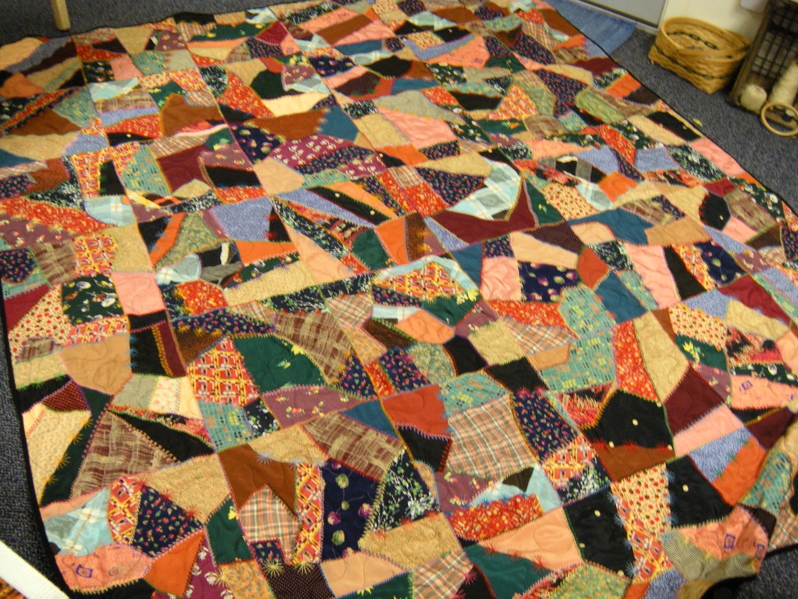 lou-s-quilt-n-corner-crazy-quilt