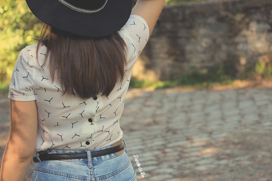 Blusa con cuello Peter Pan