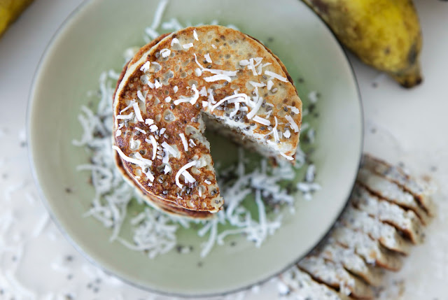 Coconut and Chia Pancakes 5 Ingredients (Paleo, GAPS, Grain free and Dairy free)