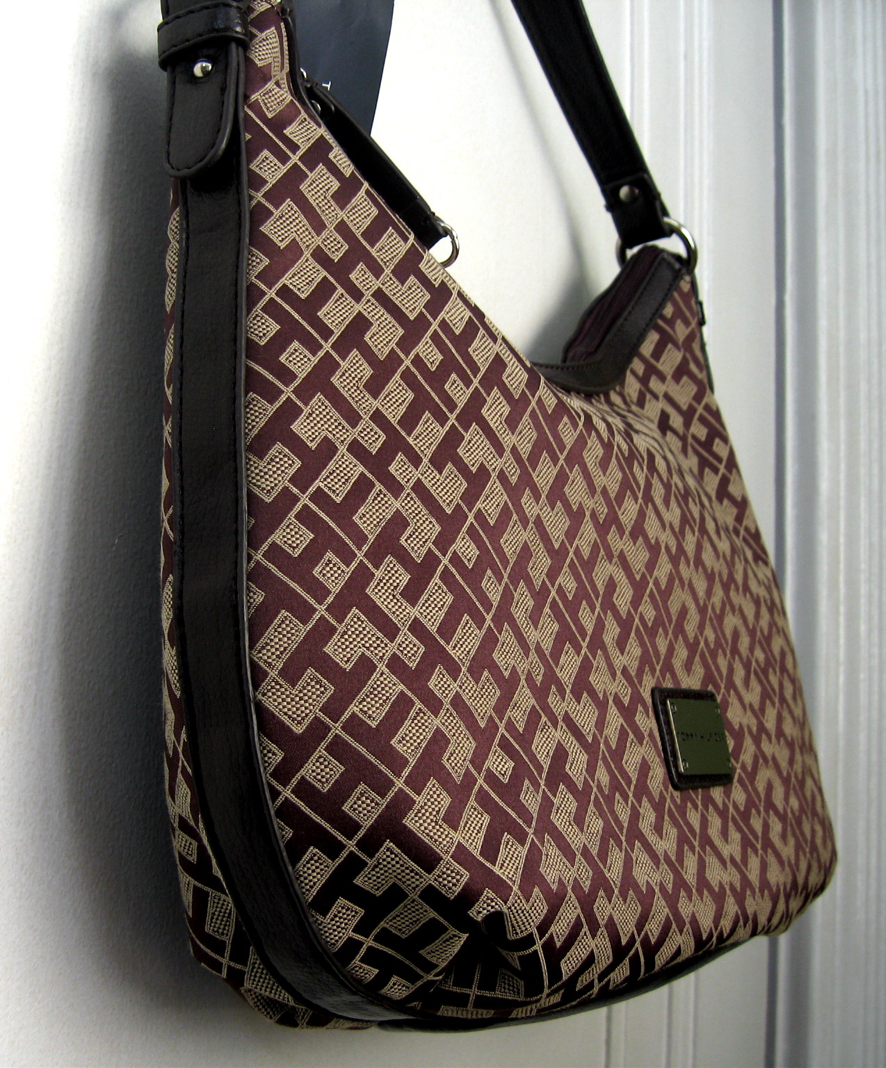 Boutique Malaysia TOMMY HILFIGER HOBO