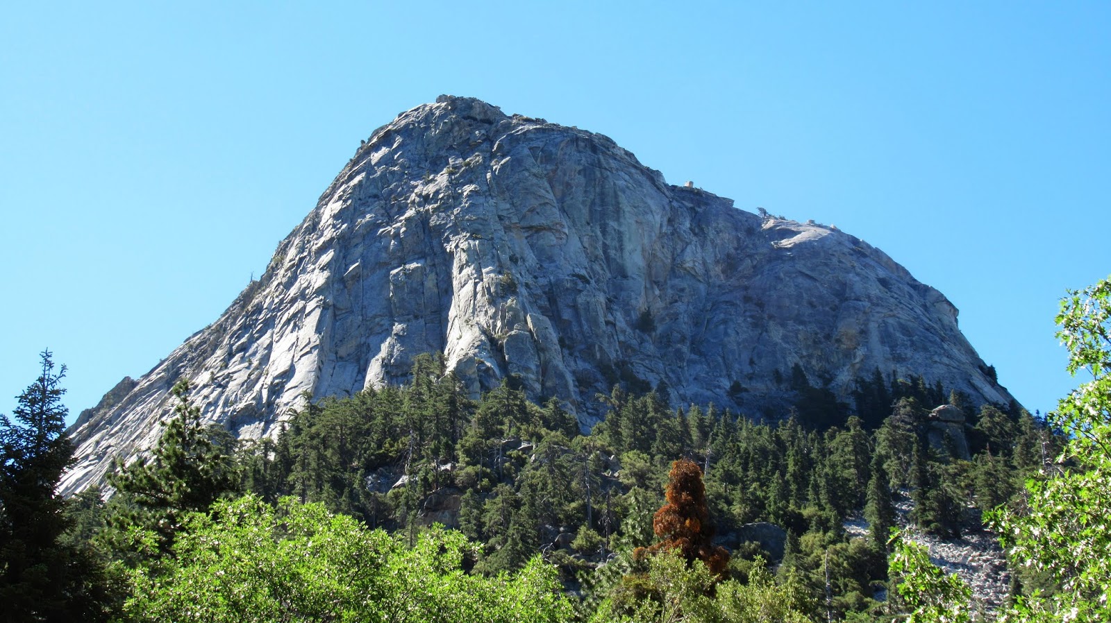 Iron Hiker Lily Rock and Suicide Rock