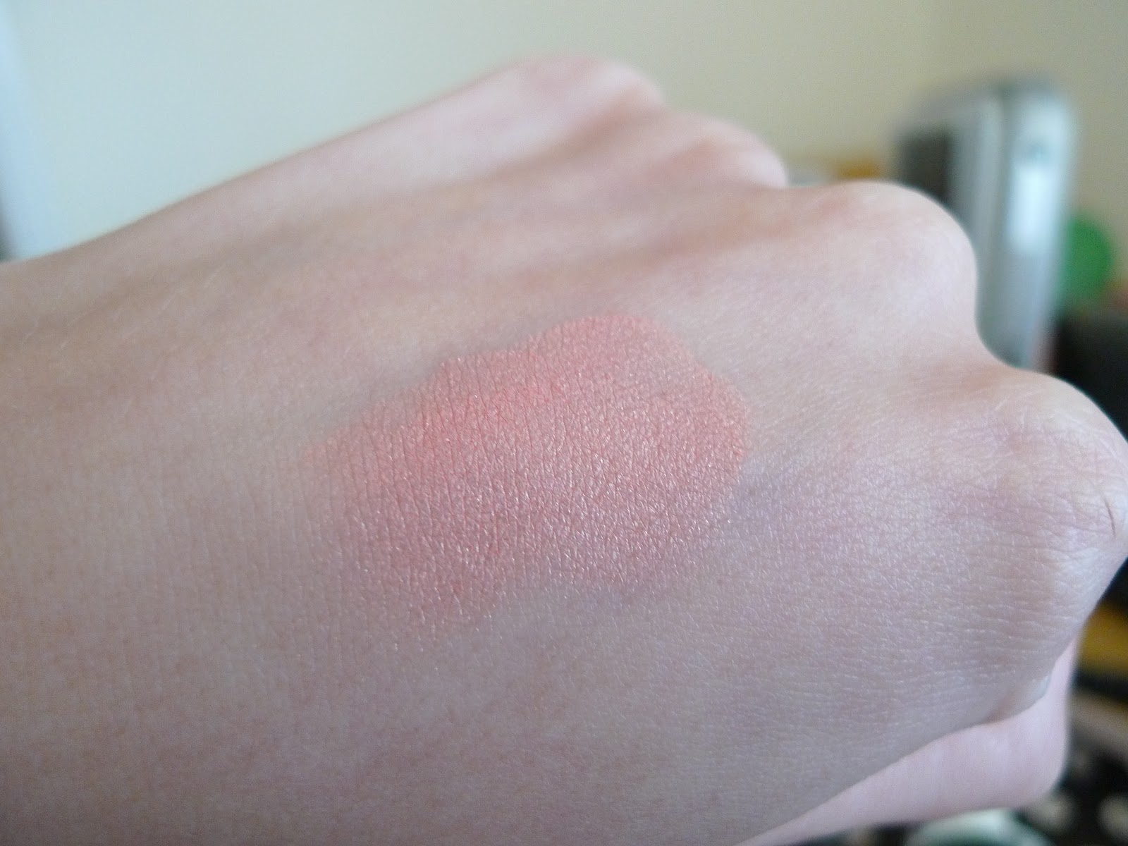 I am a weapon of massive consumption Cover FX Bronzed FX