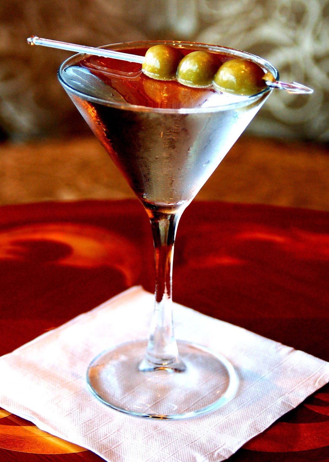 THUMBNAIL TRAVELER AND NOW THE BEST MARTINI ON THE LAS VEGAS STRIP (AND WHERE TO SIP 'EM)!