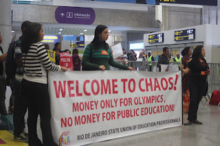 Brezilya: Rio de Janeiro Uluslararası Havalimanında Öğretmenlerin Protestosu
