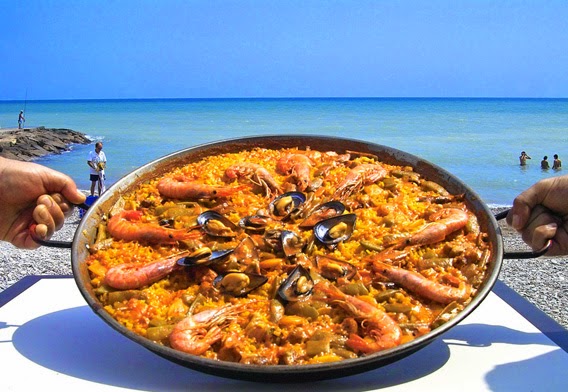 Una paella en la playa, Valencia