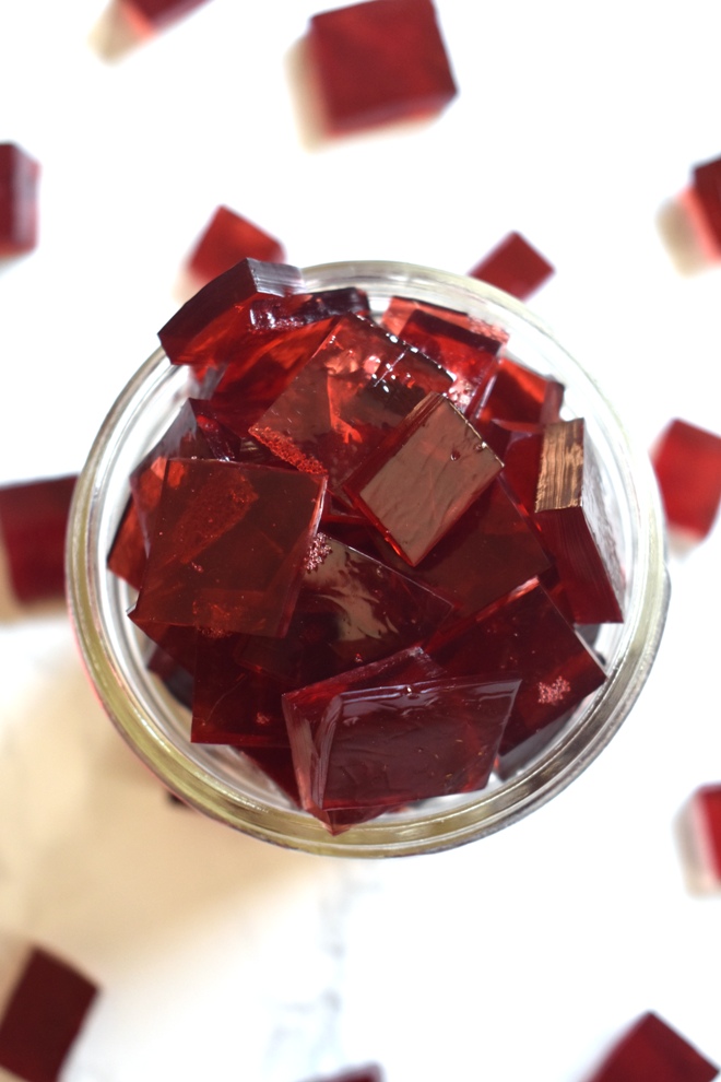 Easy Tart Cherry Gummies taste like sour candy, only require 3 ingredients, have no-added sugar, are ready in just 15 minutes, require no-cooking and are healthier than store bought gummies! www.nutritionistreviews.com
