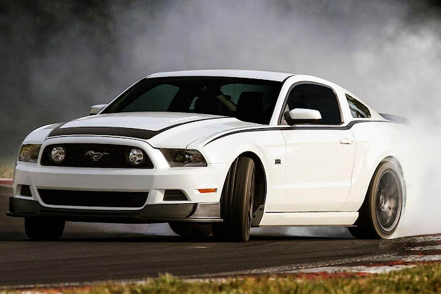 Ford Mustang RTR 2013