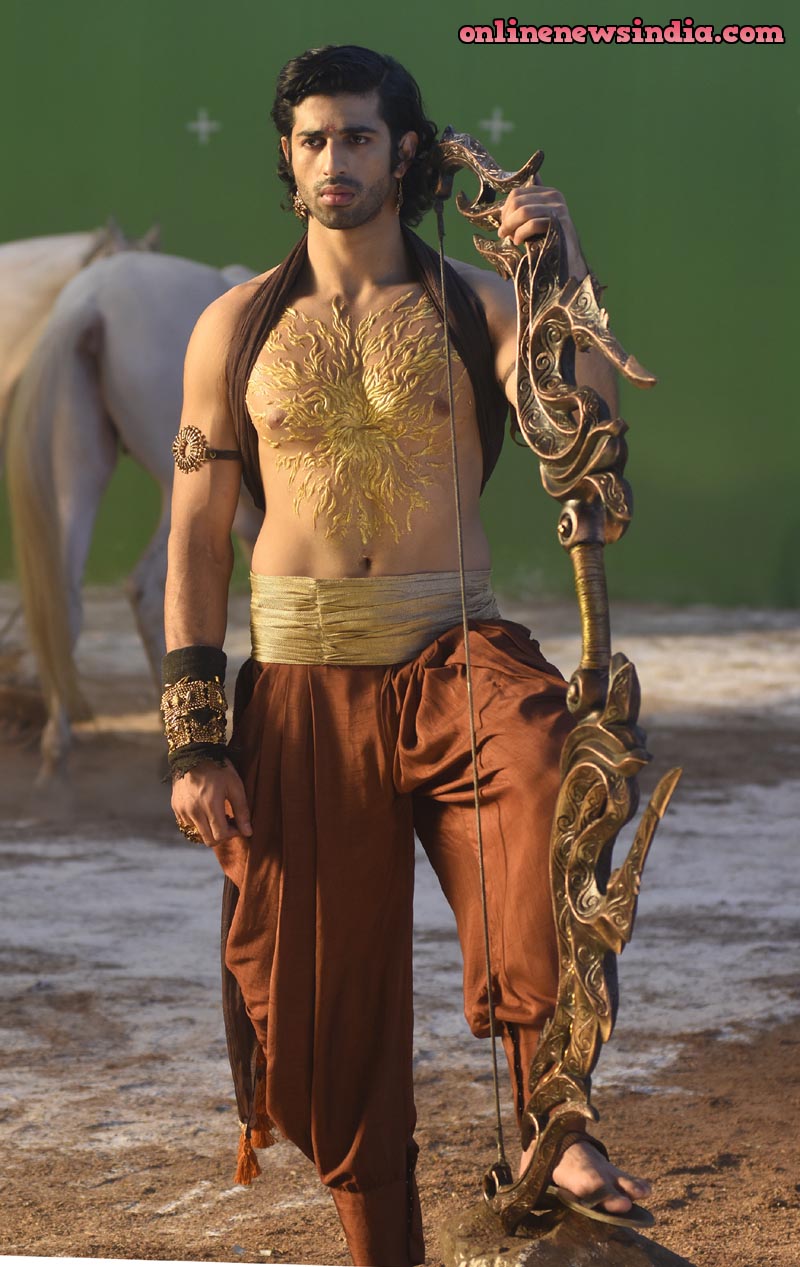 Aashim Gulati's costume weighs 15 kgs in Karn Sangini