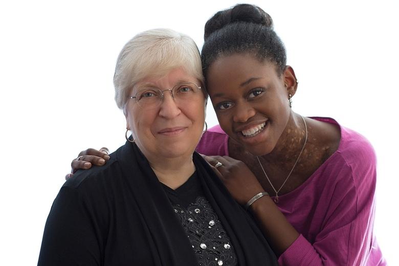 Un Respiro entre Libro y Libro: Tocando el cielo - Michaela y Elaine