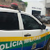 Mãe e filha adolescente brigam em casa e vão parar na delegacia na Capital