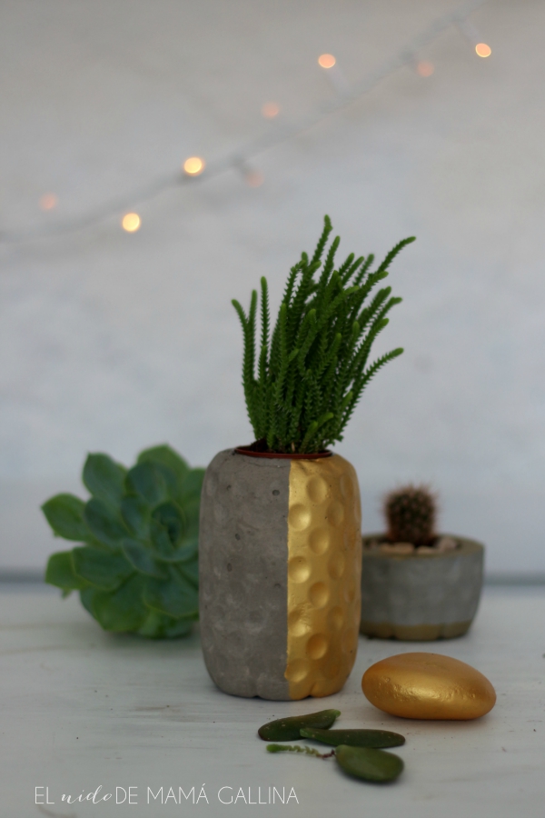 concrete pineapple planter