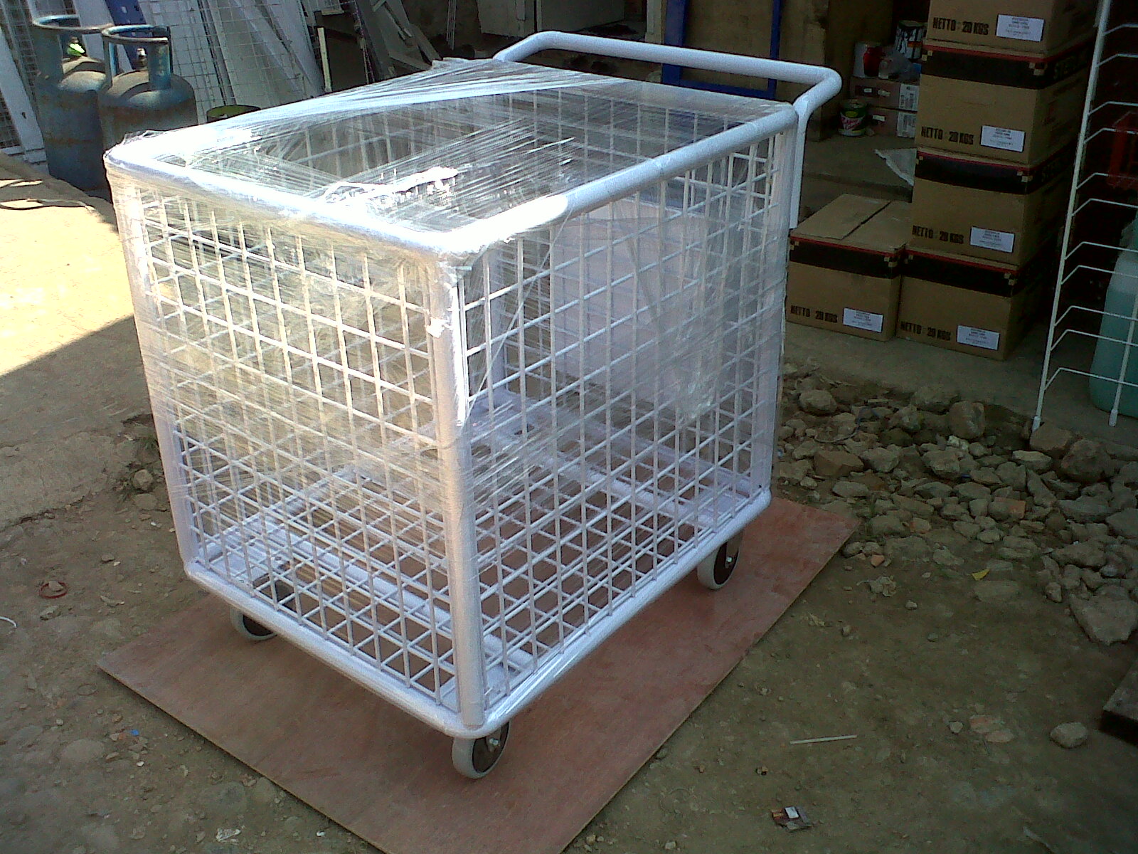 Rak Minimarket Indonesia: Trolley Gudang