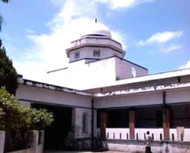 एमजेके अस्पताल में उपद्रवियों ने की फायरिंग, अस्पताल प्रबंधक का सिर फोड़ा| 2 एमजेके अस्पताल में उपद्रवियों ने की फायरिंग, अस्पताल प्रबंधक का सिर फोड़ा| 2