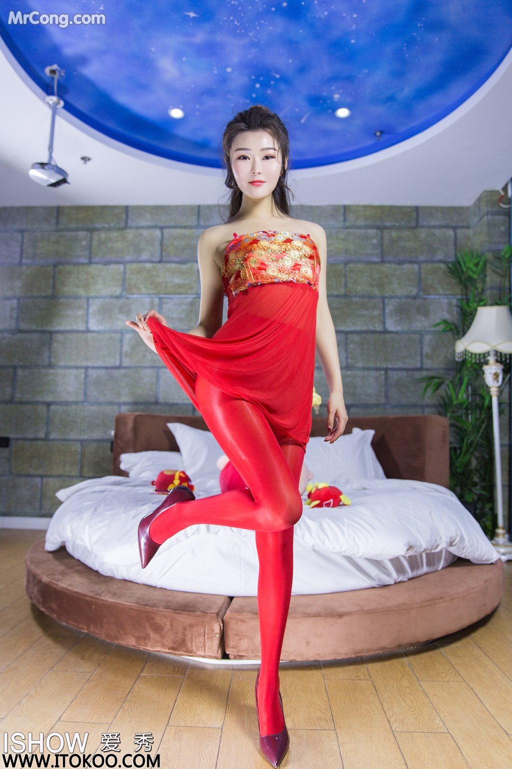 ISHOW No.188: Model 周佳妮 Janiee (31 photos) photo 1-13