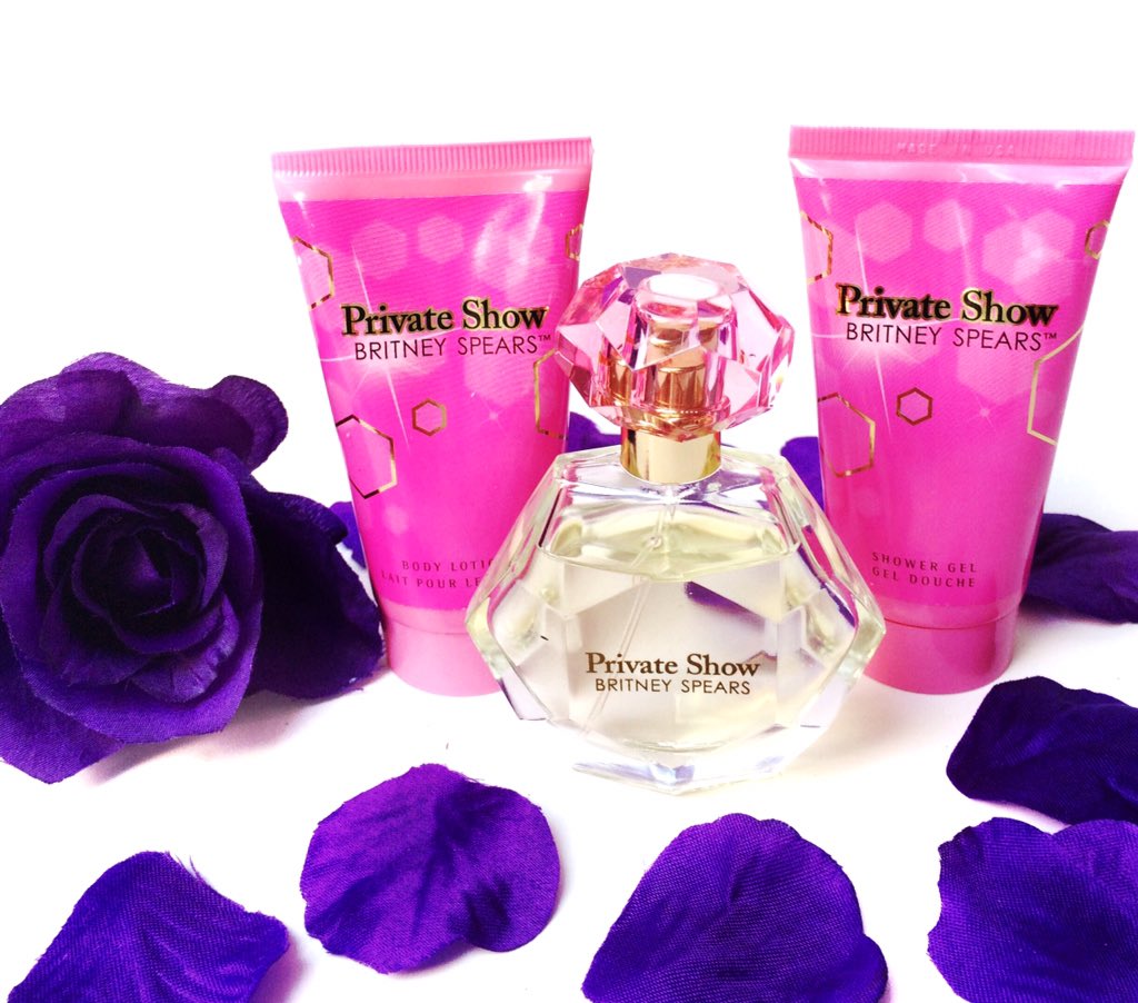 Britney Spears Private Show Perfume Set Review The Porcelain Doll