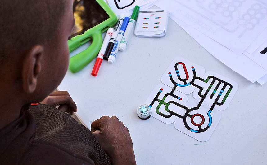 Momma Told Me: Encouraging STEM Education With The Ozobot Bit
