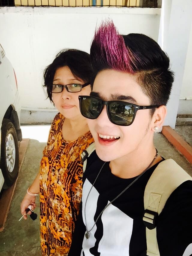 M y a n m a r H u n k s Zay Ye Htet Selfie