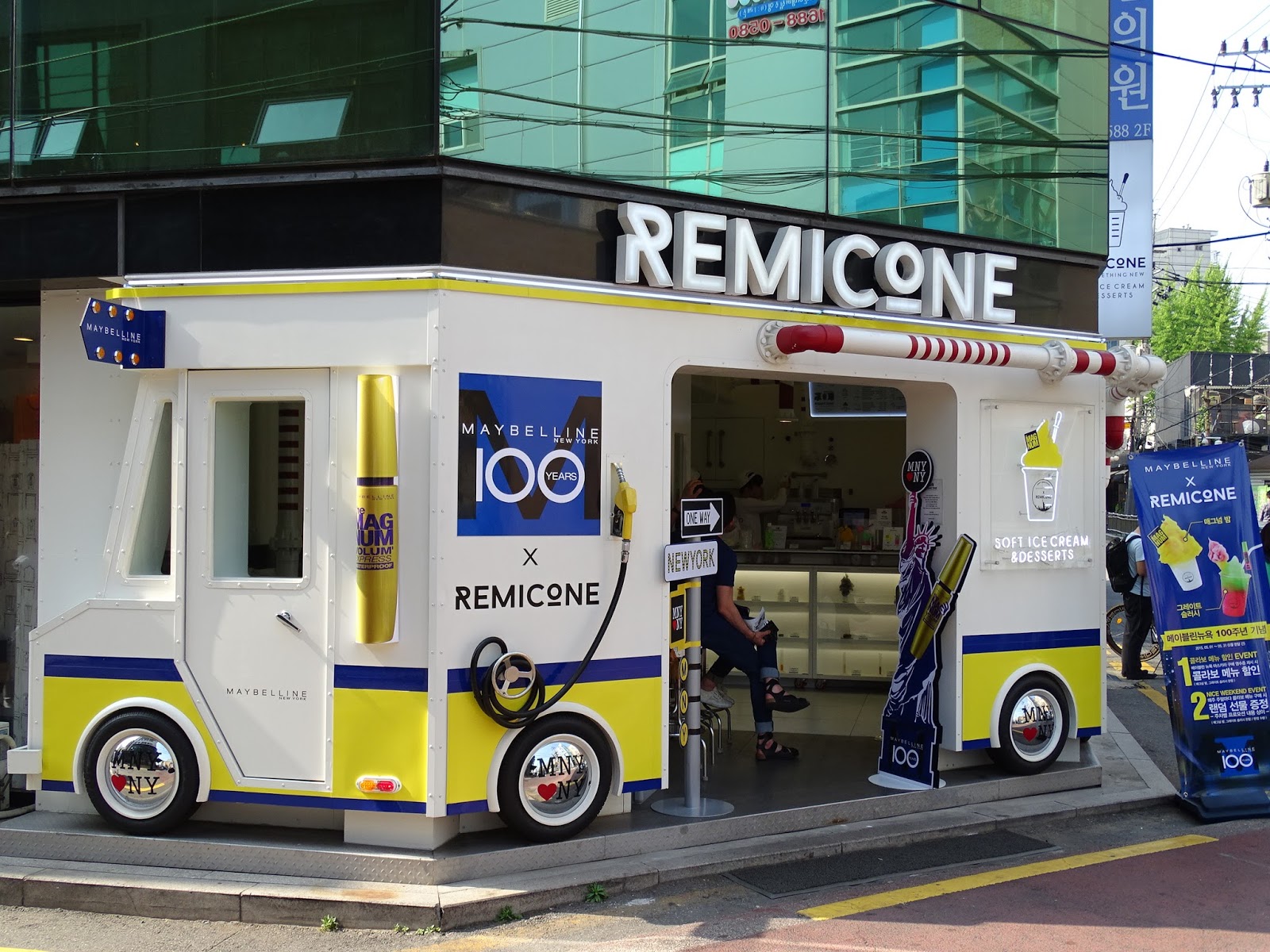 10 of The Best Cafés and Dessert Spots in Sinsa Seoul (2015) A